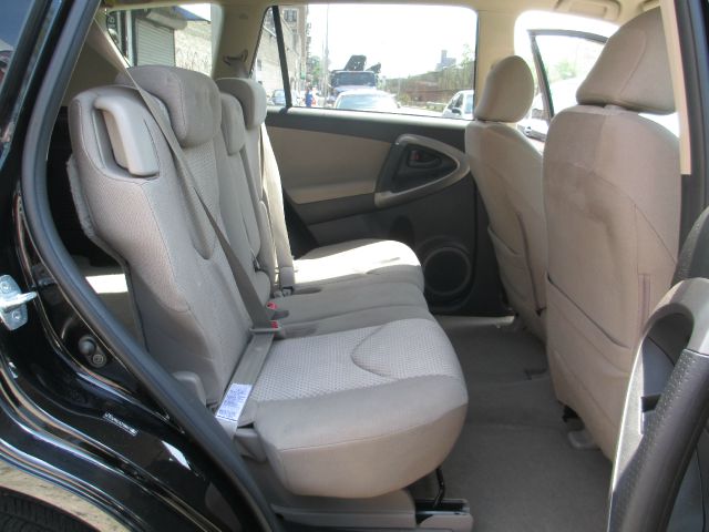 Toyota RAV4 2008 photo 9