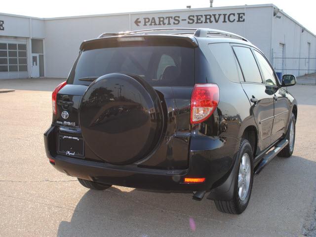 Toyota RAV4 2008 photo 4