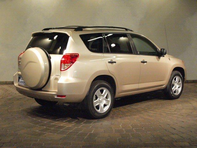 Toyota RAV4 2008 photo 3
