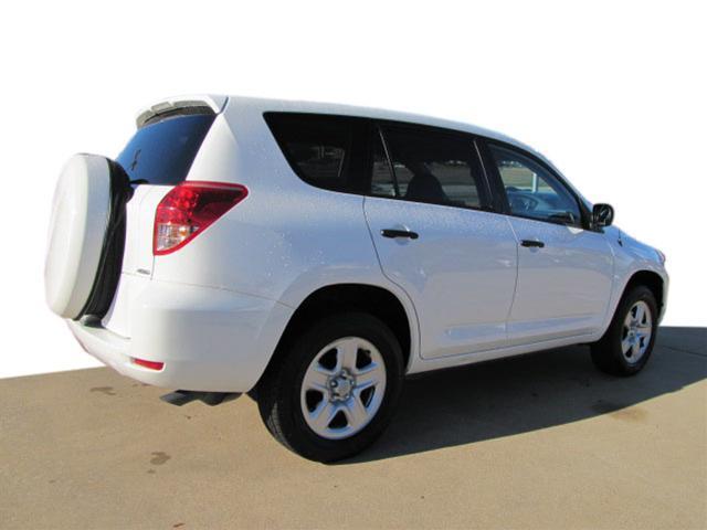 Toyota RAV4 2008 photo 2