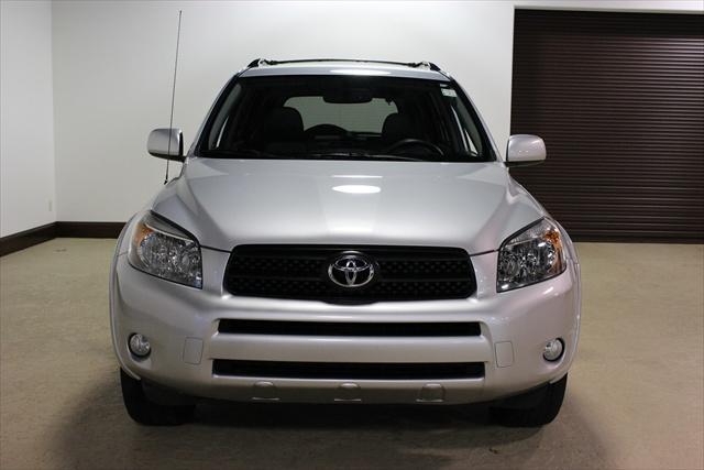 Toyota RAV4 2008 photo 2