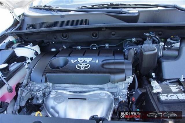 Toyota RAV4 2009 photo 2