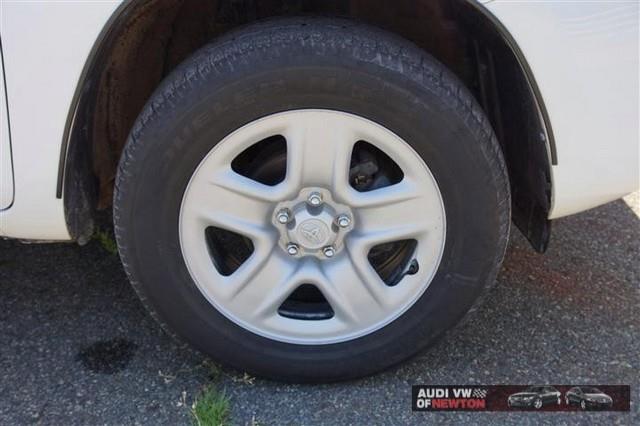 Toyota RAV4 2009 photo 36