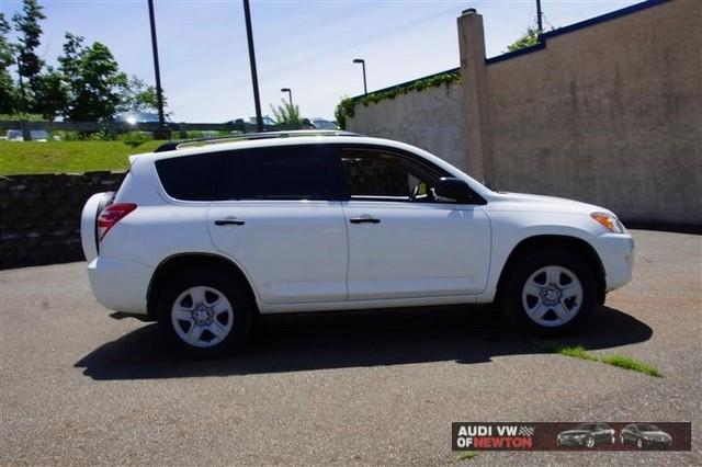 Toyota RAV4 2009 photo 49
