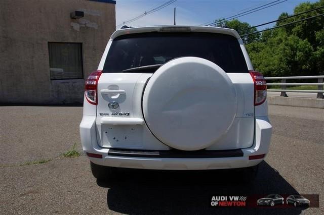 Toyota RAV4 2009 photo 54