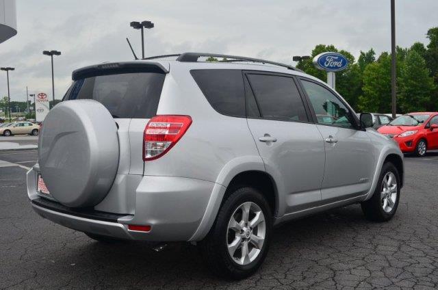 Toyota RAV4 2009 photo 1
