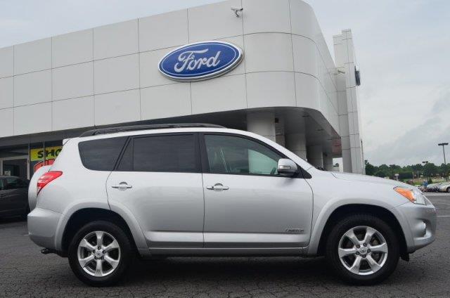 Toyota RAV4 2009 photo 2