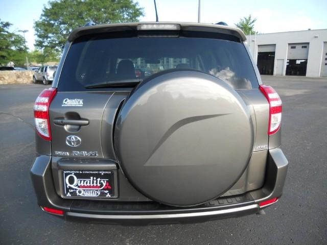 Toyota RAV4 2009 photo 3