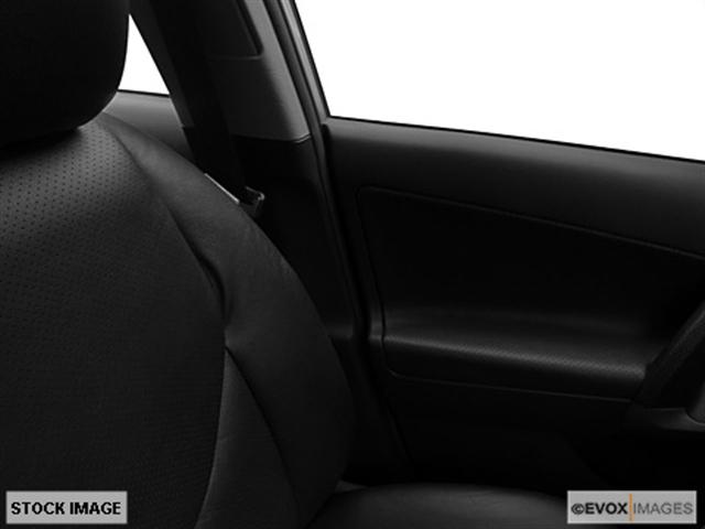 Toyota RAV4 2010 photo 4