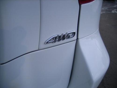 Toyota RAV4 2010 photo 3