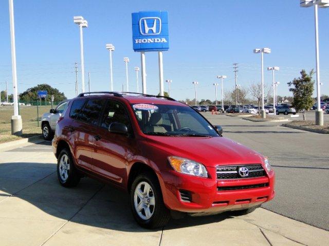 Toyota RAV4 2010 photo 1