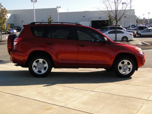 Toyota RAV4 2010 photo 3