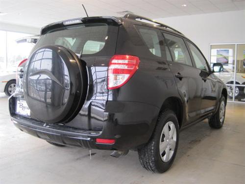 Toyota RAV4 2010 photo 2