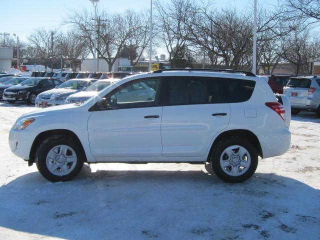 Toyota RAV4 2010 photo 1