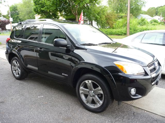 Toyota RAV4 2010 photo 8