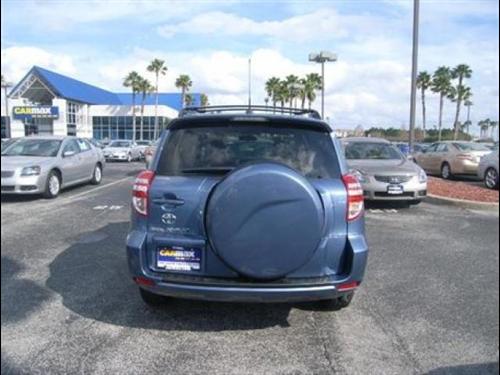 Toyota RAV4 2010 photo 5