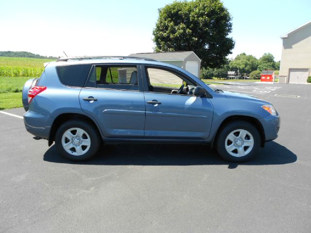 Toyota RAV4 2010 photo 1