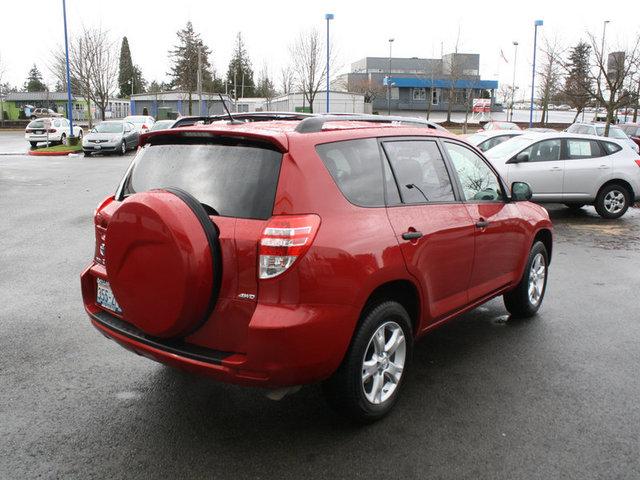 Toyota RAV4 2010 photo 2