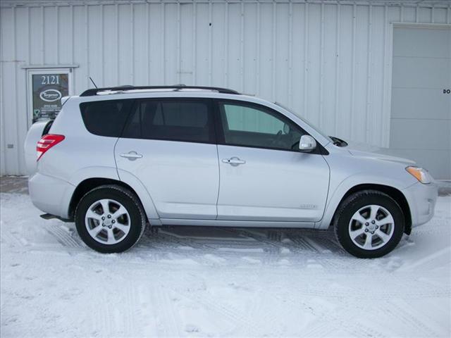 Toyota RAV4 2010 photo 1
