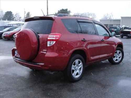 Toyota RAV4 2010 photo 2