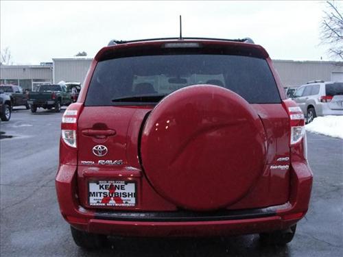 Toyota RAV4 2010 photo 3