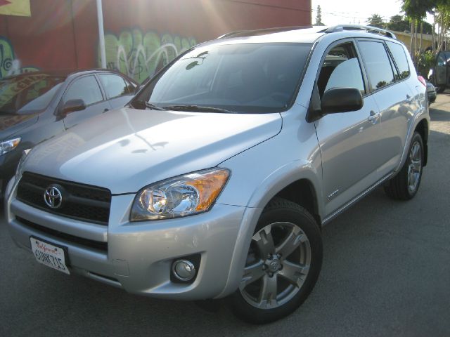 Toyota RAV4 2010 photo 6