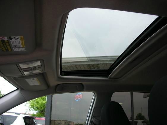 Toyota RAV4 2010 photo 4