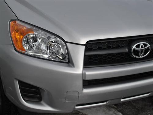 Toyota RAV4 2010 photo 4