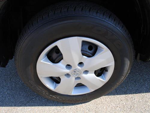 Toyota RAV4 2010 photo 1