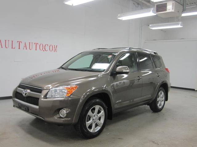 Toyota RAV4 2010 photo 13