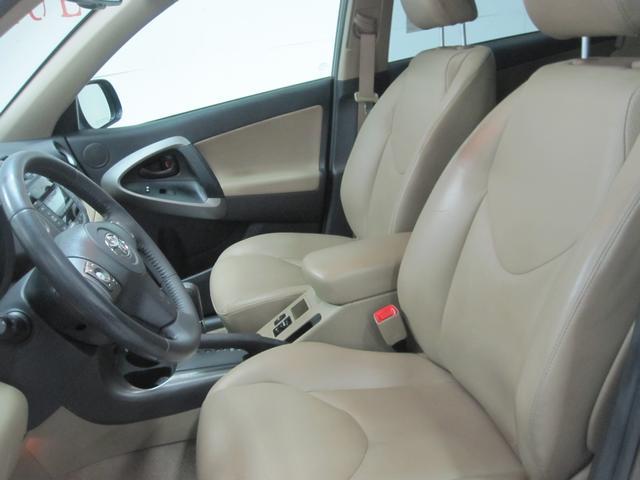 Toyota RAV4 2010 photo 9