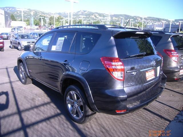Toyota RAV4 2010 photo 1