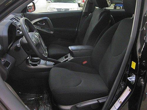 Toyota RAV4 2010 photo 4