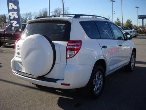 Toyota RAV4 2010 photo 2
