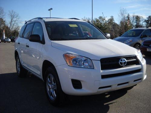 Toyota RAV4 2010 photo 3