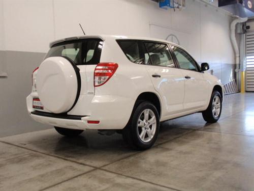 Toyota RAV4 2010 photo 4