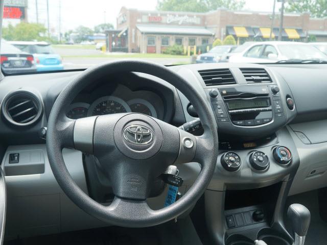Toyota RAV4 2010 photo 1