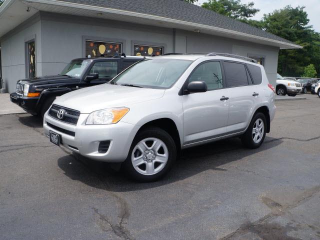 Toyota RAV4 2010 photo 2