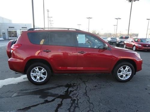 Toyota RAV4 2010 photo 2