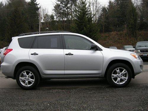 Toyota RAV4 2010 photo 3