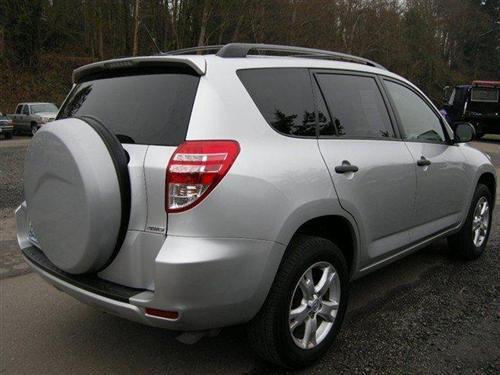 Toyota RAV4 2010 photo 4
