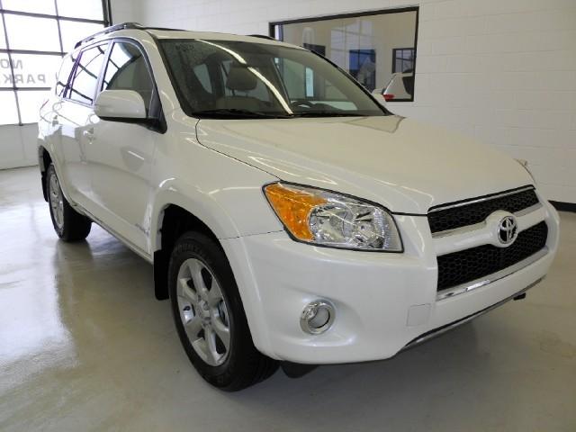 Toyota RAV4 2010 photo 5