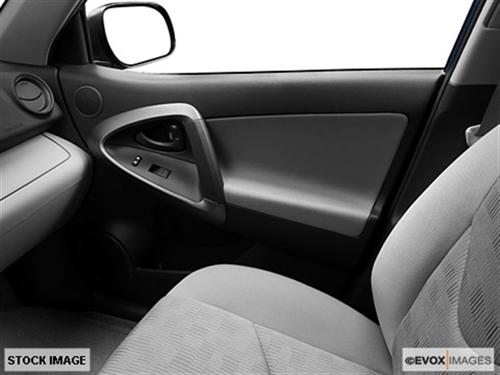 Toyota RAV4 2010 photo 1