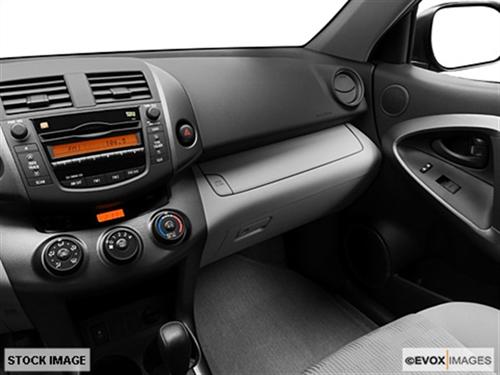 Toyota RAV4 2010 photo 2