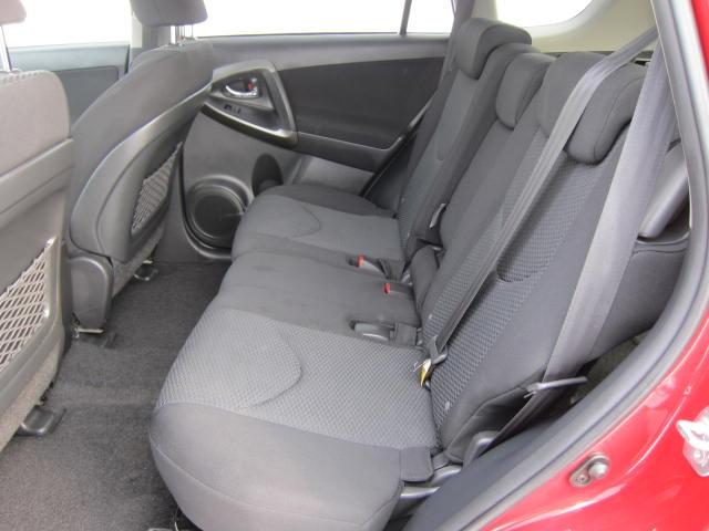 Toyota RAV4 2010 photo 4