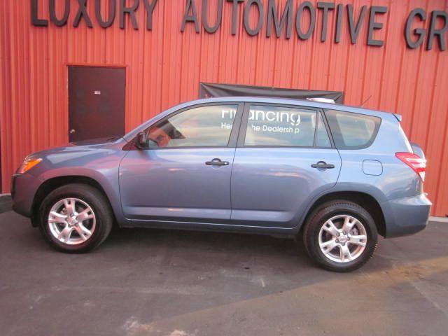 Toyota RAV4 2010 photo 2