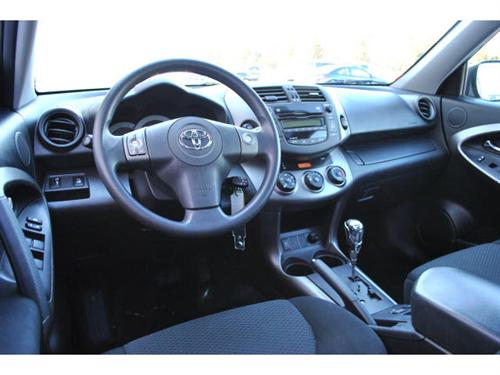 Toyota RAV4 2010 photo 1