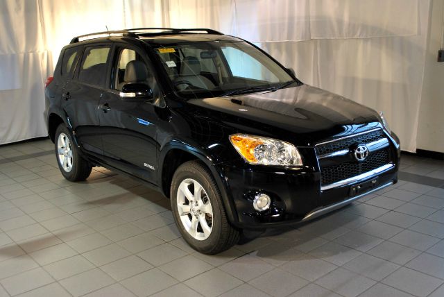 Toyota RAV4 2010 photo 2