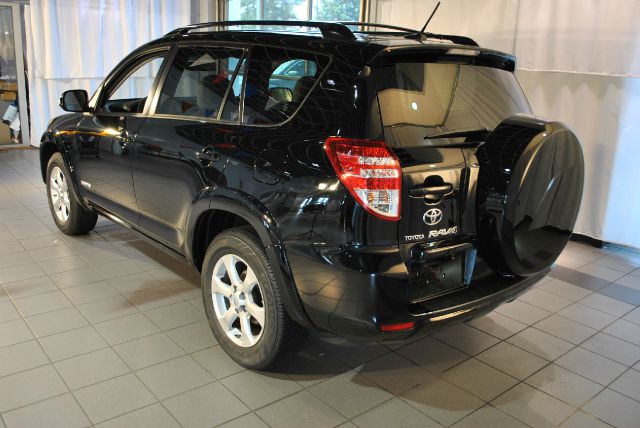 Toyota RAV4 2010 photo 4