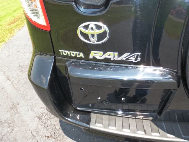 Toyota RAV4 2010 photo 7
